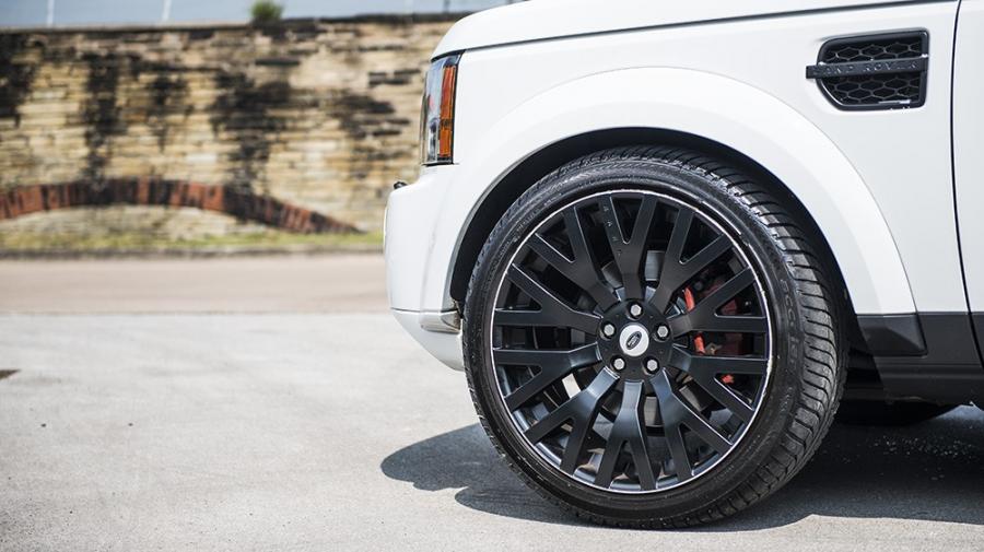  Land Rover Discovery RS300 by Project Kahn 2014 года  (фото 4 из 9)